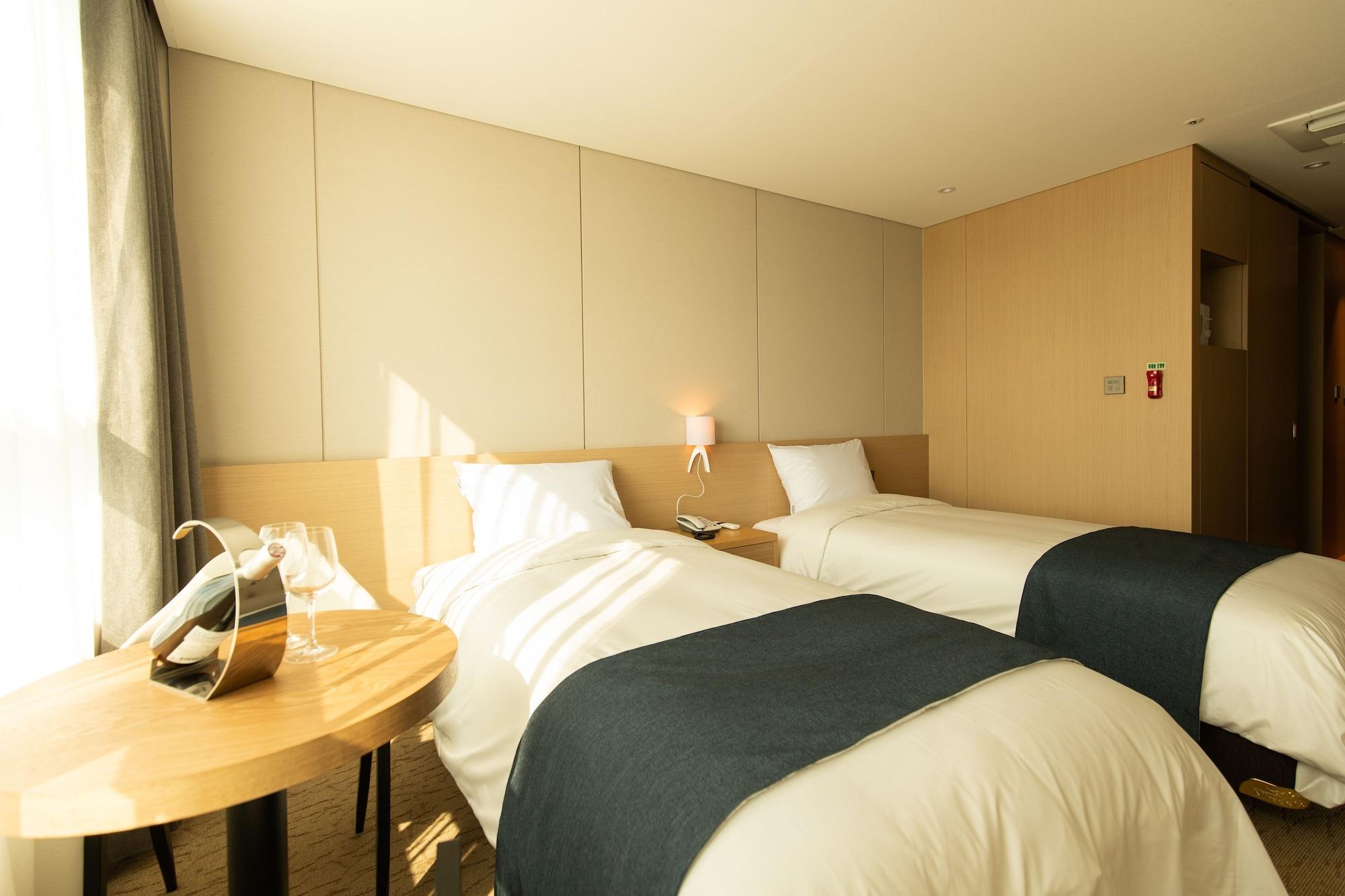 Hotel Winstory Seogwipo Bagian luar foto