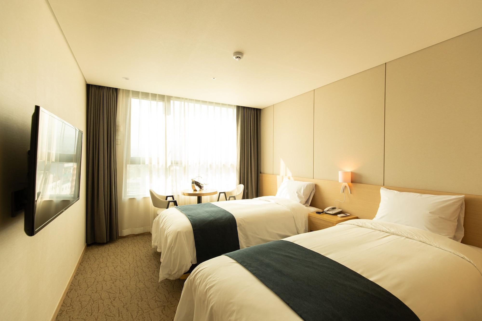 Hotel Winstory Seogwipo Bagian luar foto