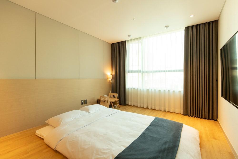 Hotel Winstory Seogwipo Bagian luar foto