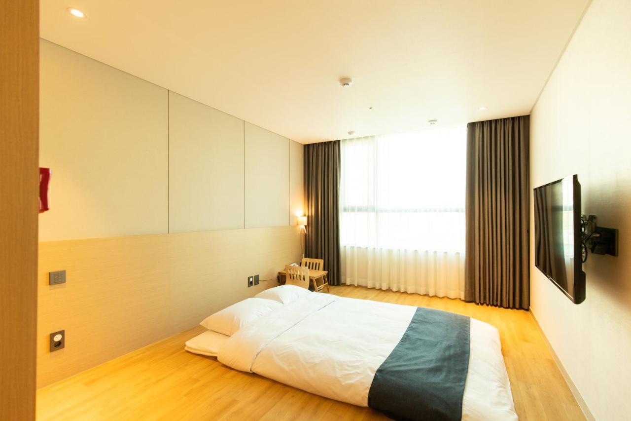 Hotel Winstory Seogwipo Bagian luar foto