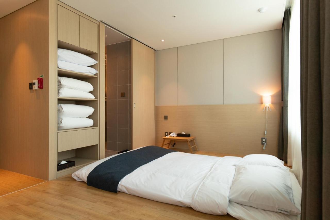 Hotel Winstory Seogwipo Bagian luar foto