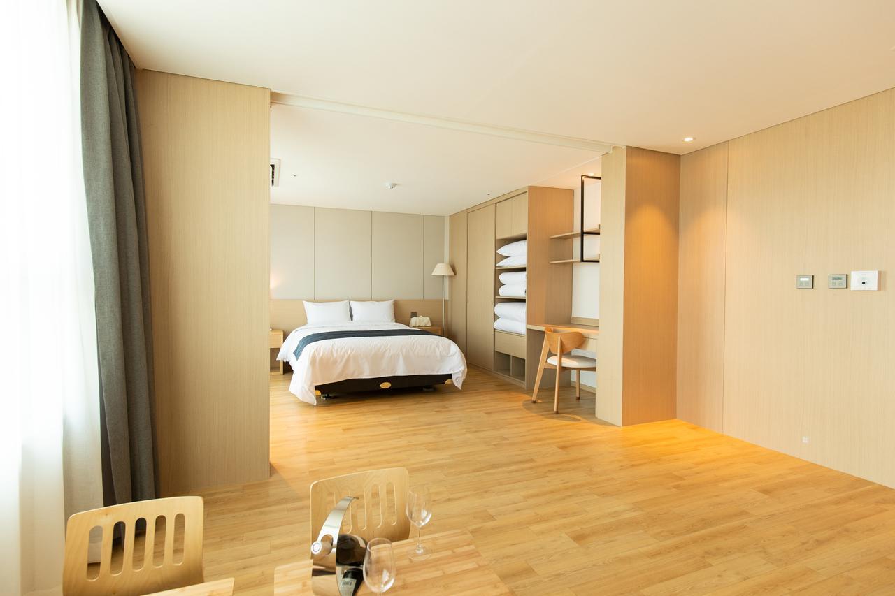 Hotel Winstory Seogwipo Bagian luar foto