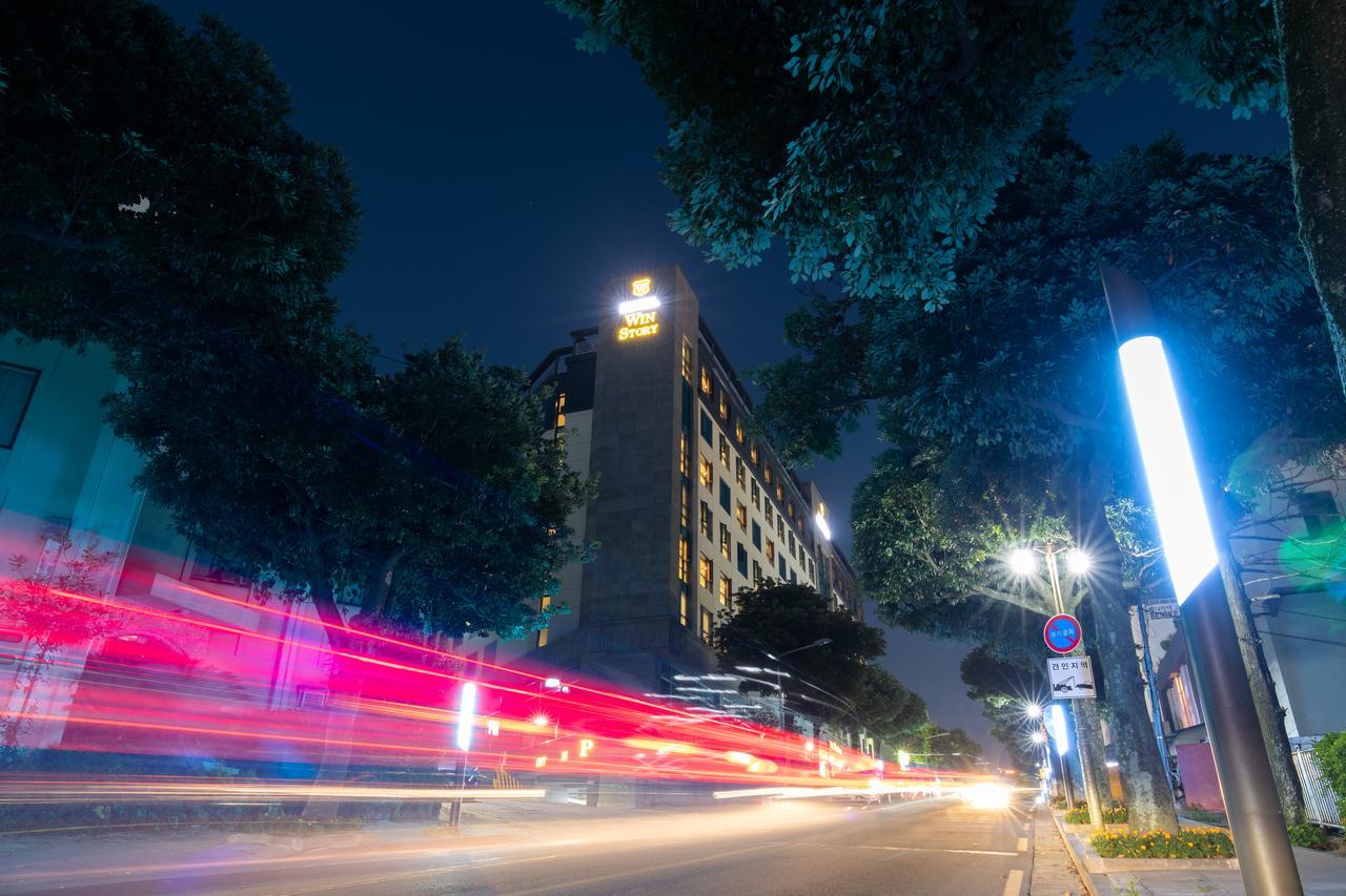 Hotel Winstory Seogwipo Bagian luar foto